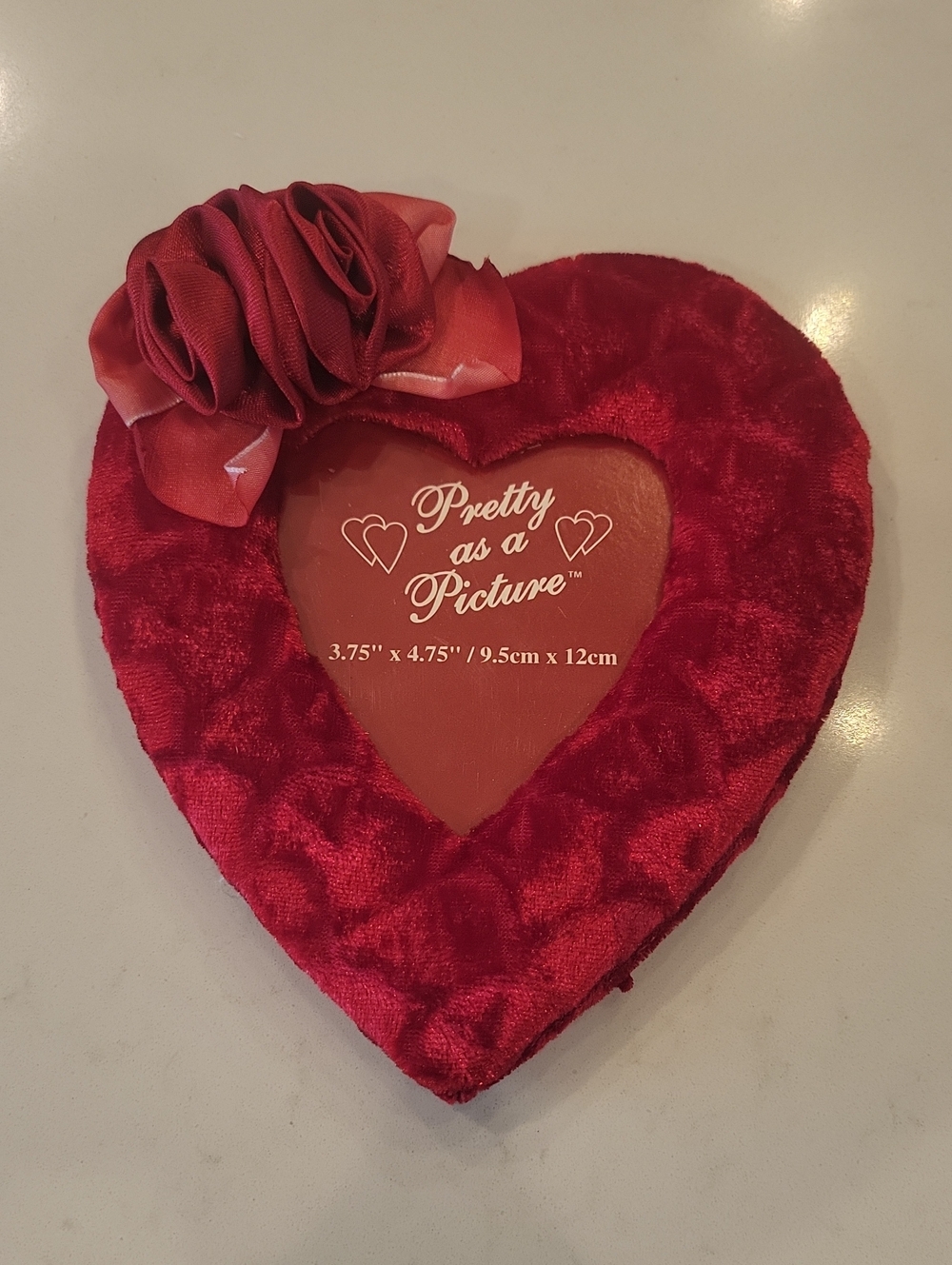 Red Heart Velvet Picture Frame With Rose Accents
